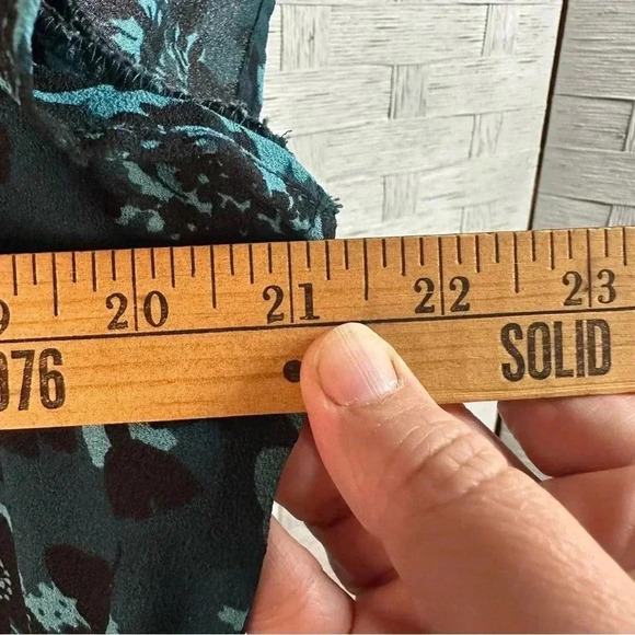 Torrid aqua & black Floral Cut out sleeve lined, dress feminine fit & flare - Picture 9 of 12